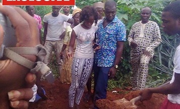 Late Ajigijaga’s Pregnant Wife Weeps Uncontrollably