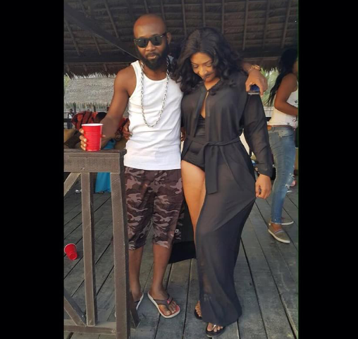 2Shotz Picks New Lover? (Photo)