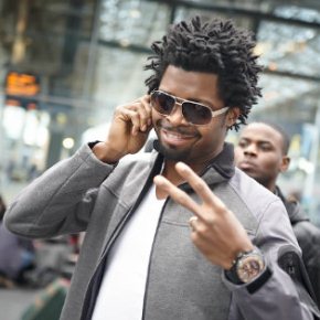 POPULAR COMEDIAN BASKETMOUTH MOCKS SINGLE LADIES ON TWITTER