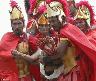 Graphic Pictures: Christians Nailed To Crosses In Philippines On Good Friday