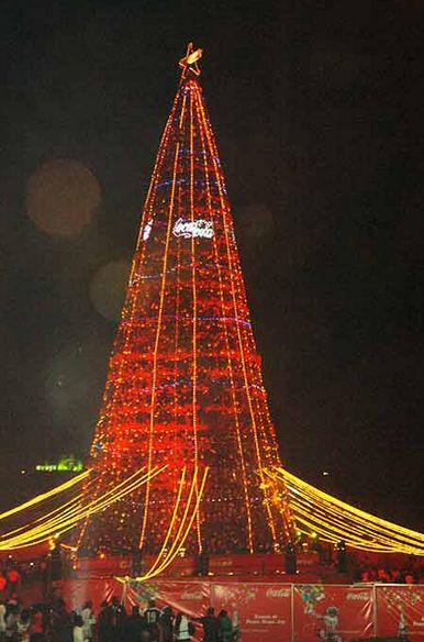 Popular Coca-cola Christmas Tree Missing This Year