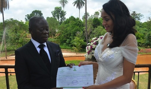 3 Info Media Got Wrong About Gov Oshiomhole’s New Wife