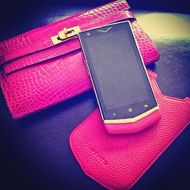 Daniella Okeke, Acquires Vertu Constellation Phone Worth About N1 Million [PICTURE]