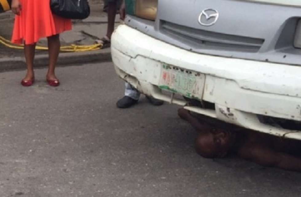 Drama as driver attempts suicide to prevent his vehicle from being impounded