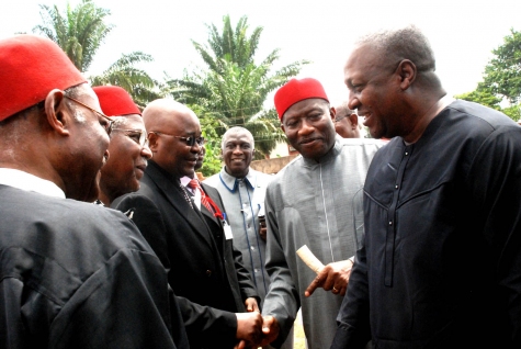 PHOTONEWS: President Goodluck Jonathan And Ghanaian President, John Mahama At Achebe’s Burial