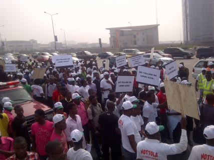 HOW GOV. FASHOLA AND TINUBU PLANS TO DESTROY LAGOS HERITAGE + POLICE SHOOT TOLL GATES PROTESTERS