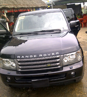 DON JAZZY’S YOUNGER BROTHER D’PRINCE ACQUIRES A BRAND NEW RANGE ROVER SPORTS 2009