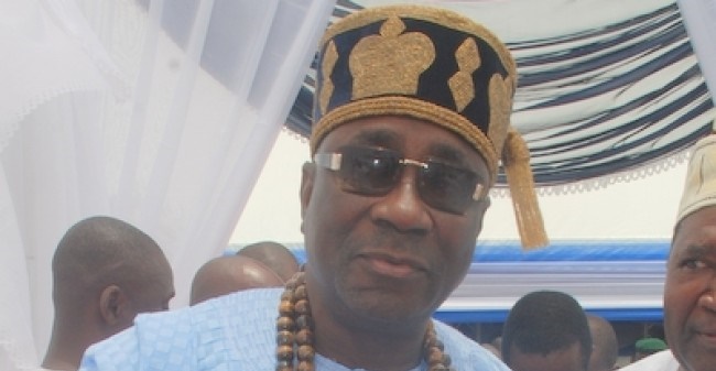 VIDEO: You will die if you fail to vote Ambode – Oba of Lagos threatens