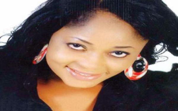 ACTRESS TOLANI OSHINRIN MARRIES SECRETLY !