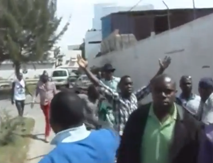 SHOCKING VIDEO: Nigerians Vandalizing Nigerian Embassy In Senegal