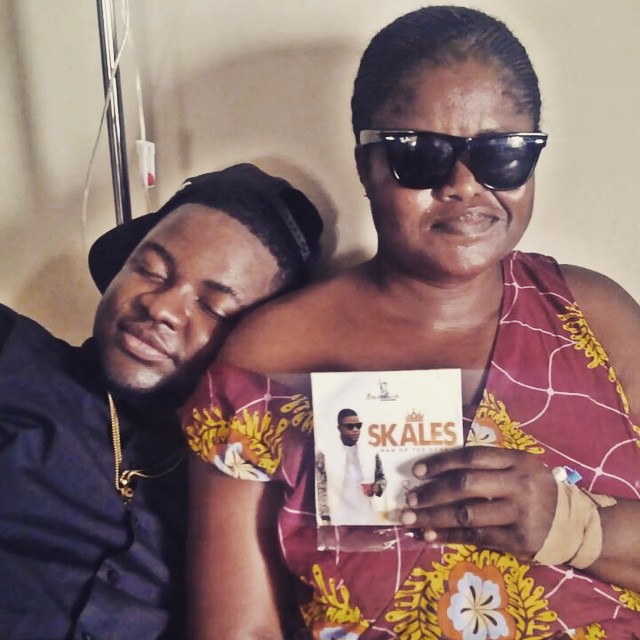 Skales Delivers Debut Album To His Mum On Hospital Bed | Photo