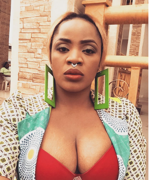 Uche Ogbodo Under Blast Over Stretch Marks on Her Oranges (photos)