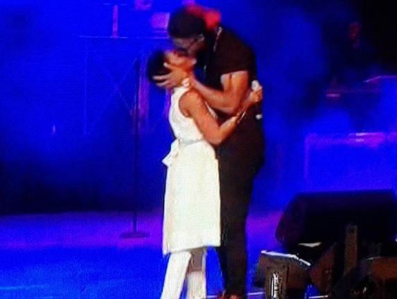 Tongues Wag As Chidinma, Flavour Kiss Again (Photos)