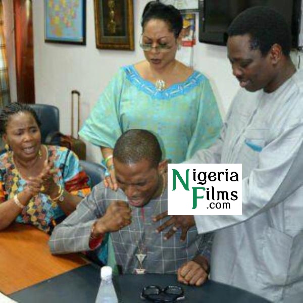 D’Banj Praying Against Death In Church [Picture]