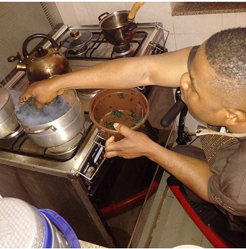 See what Yinka Ayele was Doing in Kitchen