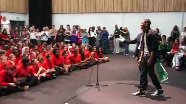 VIDEO: D’Banj Surprises Plumsted Manor School Students