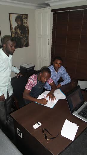 Davido Signs Another Artiste, Danagog