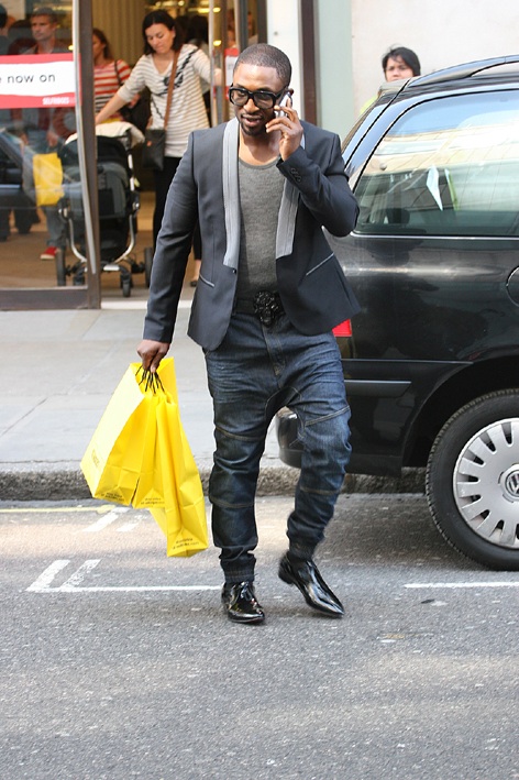 Pictures of Darey shopping in London