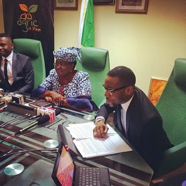 D’banj Delivers Petition To Government