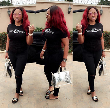 Mercy Aigbe Storms Ilesa For Father-in-law’s Burial (Picture)