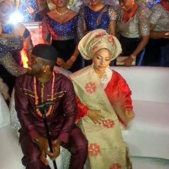 Photonews: Peter Okoye And Lola Omotayo Exchanging Rings At Their Traditional Wedding