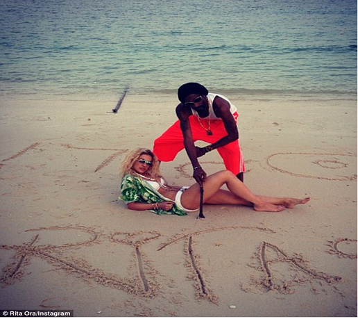 PHOTOS: Rita Ora & Snoop Dogg Party In Thailand