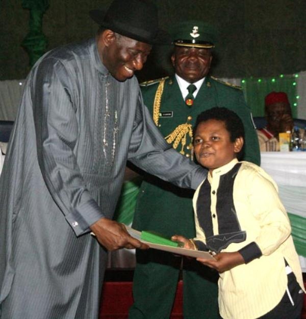 OSITA IHEME A.K.A PAWPAW OPENS UP ON NATIONAL AWARD+ SAYS I’VE ALSO FOUND LOVE