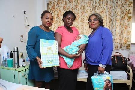 OMOTOLA J.EKEHINDE, DAKORE E.AKANDE VISIT 2015 FIRST BABY OF THE YEAR