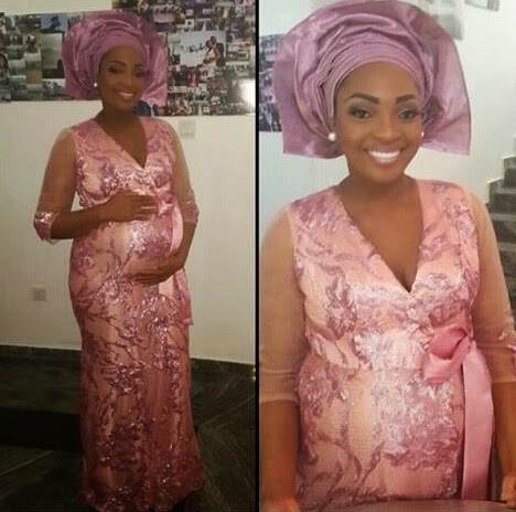 Davido’s Sister Displays Baby Bump