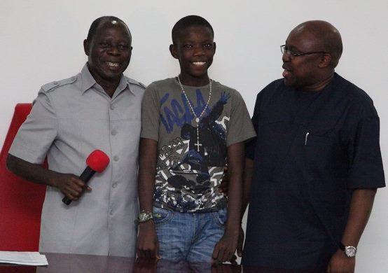 EDO STATE GOVERNOR ADAMS OSHIOMOLE AWARDS STOWAWAY KID SCHOLARSHI​P