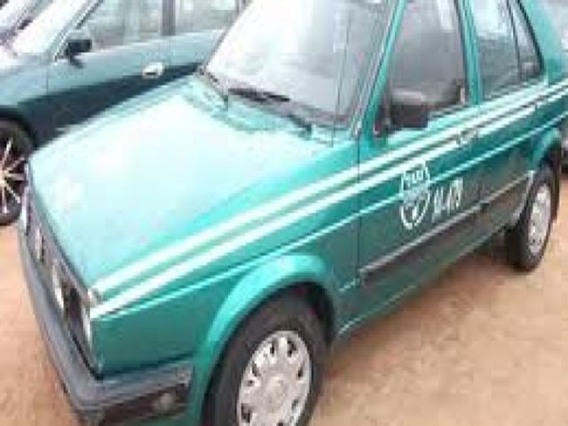 Abuja Cab Driver, Returns N18m Missing Money…. Gets N30,000 Reward