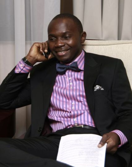 COMEDIAN TEJU BABYFACE BURIES FATHER