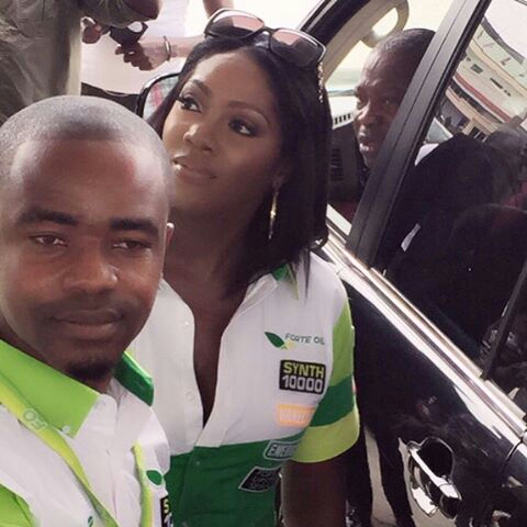 Tiwa Savage Turns Fuel Attendant At Forte Oil