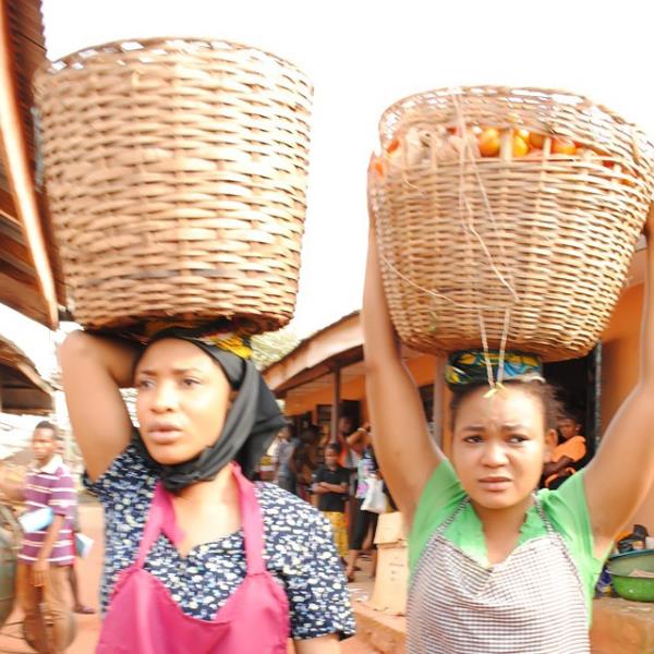 Tonto Dikeh Facing The ‘Agony’ of A Tomatoe Seller