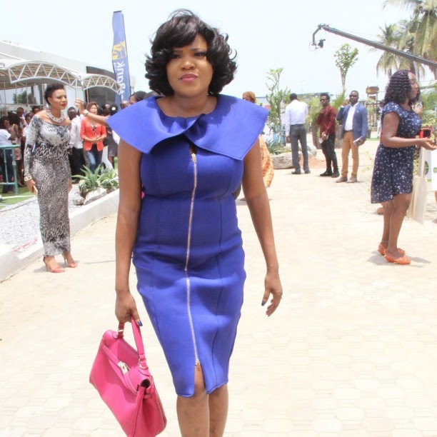 Toyin  Aimakhu Celebrates Father At 75