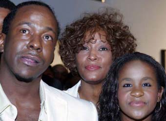 WHITNEY HOUSTON’S DAUGHTER RUSHED TO THE HOSPITAL ON STRETCHER !!!