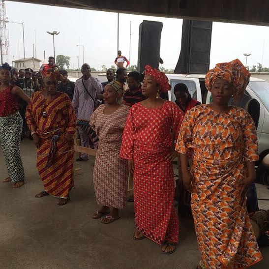 Phots: When Oshodi Stood Still For Bimbo Akintola, Ufuoma McDermott, Others