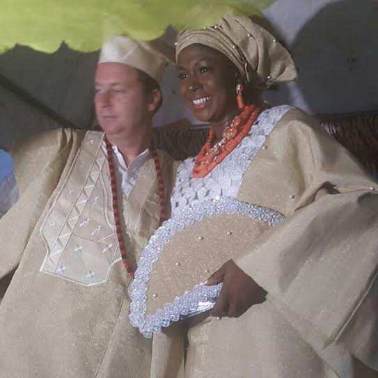 Susan Peters And Dr. Croon Marry Traditionally (Photos)