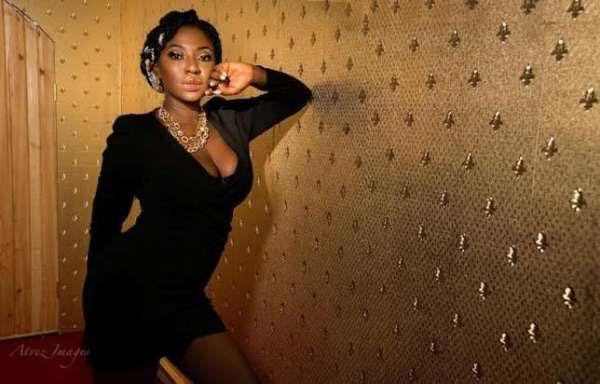 Yvonne Jegede Flashing