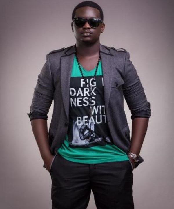 Wande Coal Shines In New Photo