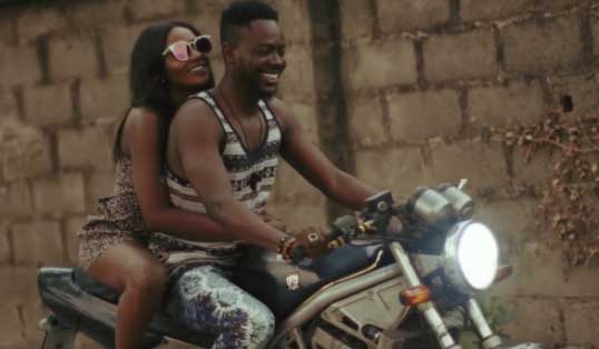 Adekunle-Gold-Simi.jpg